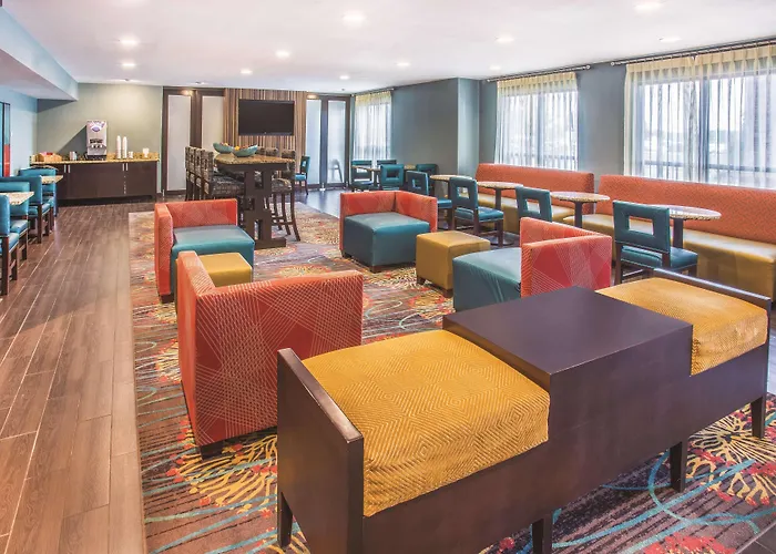 La Quinta By Wyndham O'Fallon, Il - St. Louis